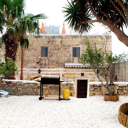 Anna Karistu Accommodation Kerċem 外观 照片