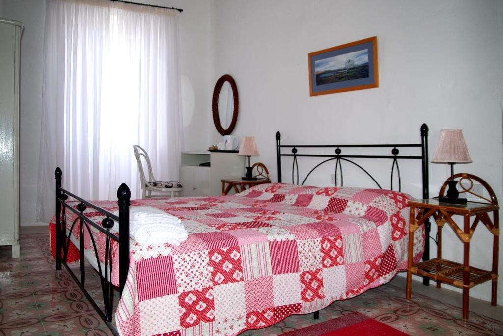 Anna Karistu Accommodation Kerċem 客房 照片