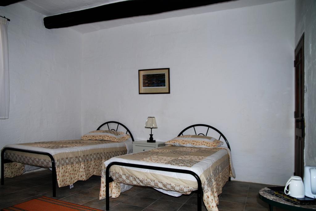 Anna Karistu Accommodation Kerċem 外观 照片