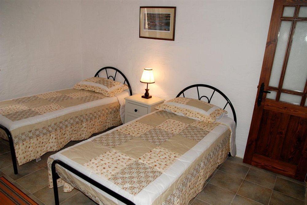 Anna Karistu Accommodation Kerċem 外观 照片